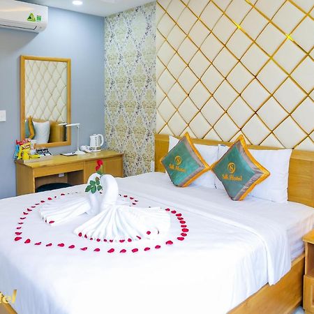 Silk Hotel Ho Chi Minh City Exterior photo