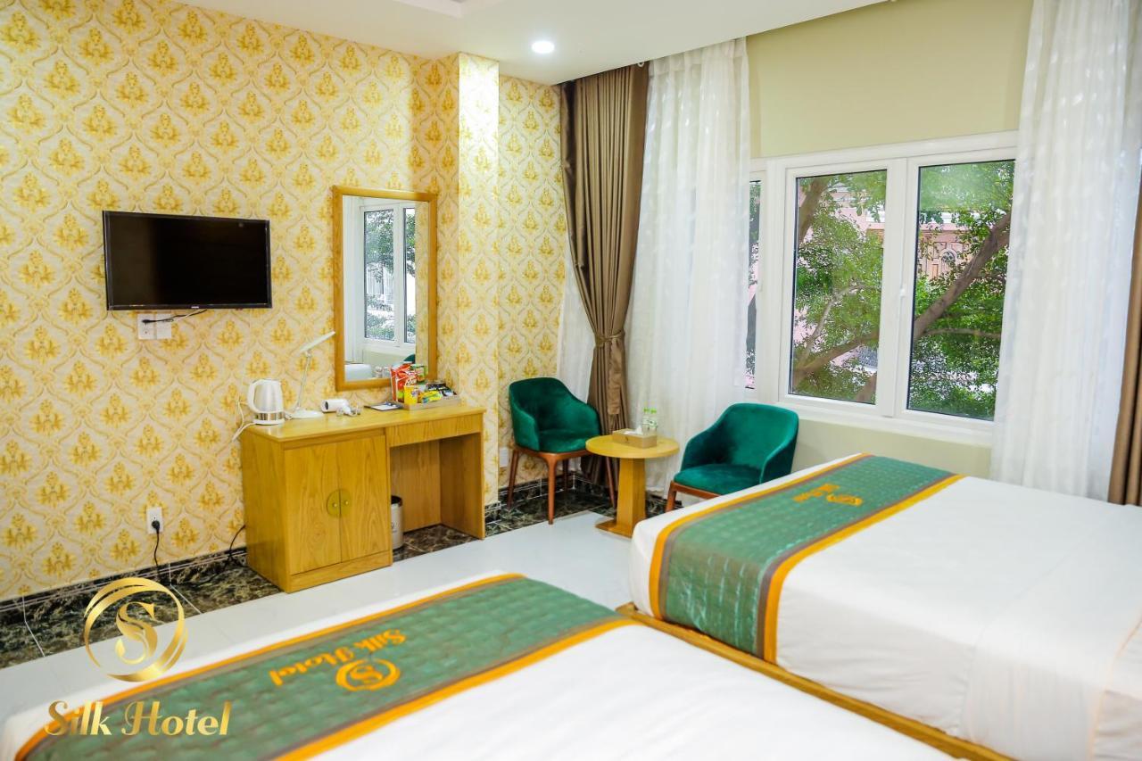 Silk Hotel Ho Chi Minh City Exterior photo